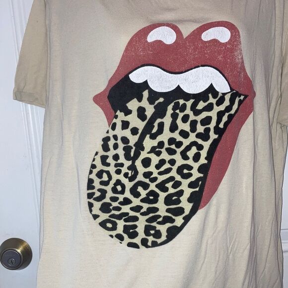 FREE PEOPLE Day Dreamer Rolling Stones Flocked Leopard Tongue Tee Womens Medium - Picture 2 of 11